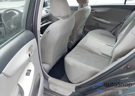 2011 Toyota Corolla Le z USA, uszkodzony, nr VIN 2T1BU4EEXBC737353